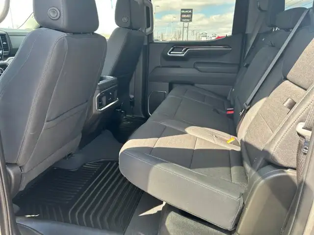 2026 GMC Sierra 1500 Elevation Crew Cab - Photo 17