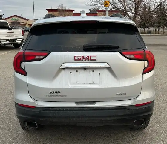 2019 GMC Terrain SLE AWD - Photo 4
