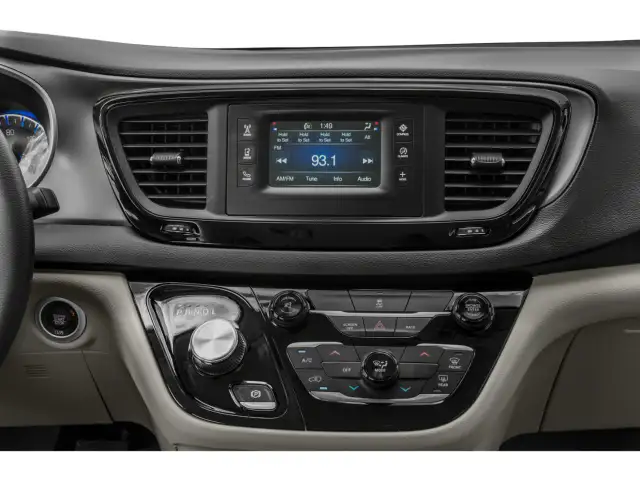 2020 Chrysler Pacifica - Photo 7