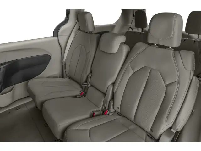 2020 Chrysler Pacifica - Photo 10