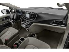 2020 Chrysler Pacifica - Photo 12