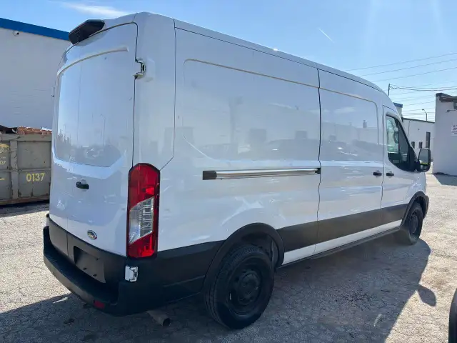 2018 Ford Transit Cargo Van T-250 148' Med RfRWD - Photo 3