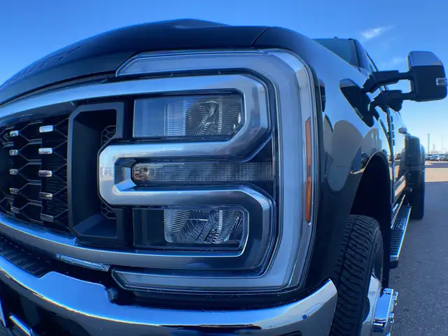 2026 Ford Super Duty F-350 Dually Lariat FX4 628A - Photo 12