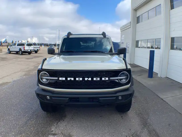 2026 Ford Bronco Outer Banks 4dr 314A - Photo 8