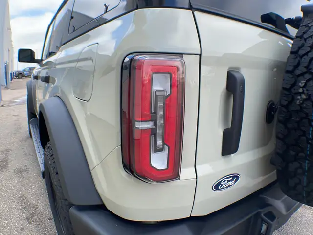 2026 Ford Bronco Outer Banks 4dr 314A - Photo 13