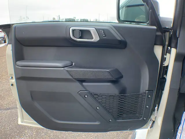 2026 Ford Bronco Outer Banks 4dr 314A - Photo 18