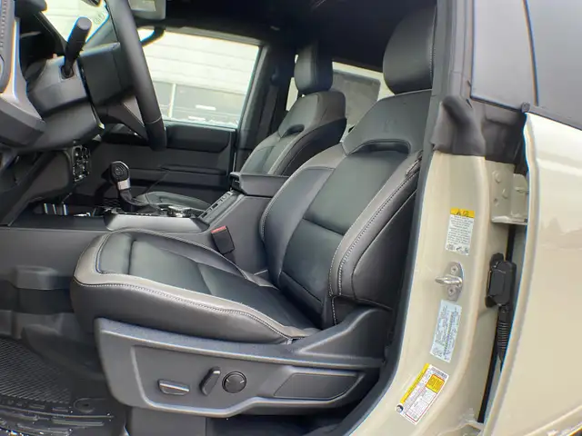 2026 Ford Bronco Outer Banks 4dr 314A - Photo 22