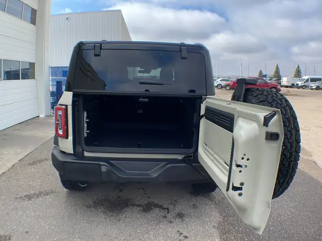 2026 Ford Bronco Outer Banks 4dr 314A - Photo 26