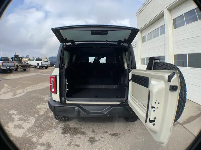 2026 Ford Bronco Outer Banks 4dr 314A - Photo 35