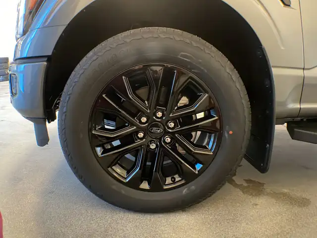 2026 Ford F-150 Lariat 501A - Photo 9