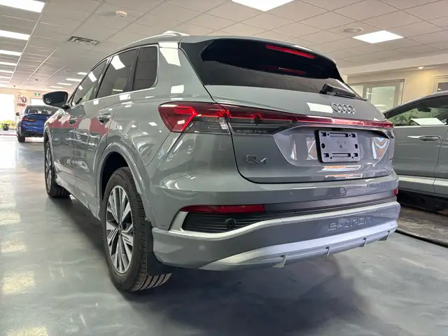 2024 Audi Q4 e-tron 50 quattro S Line - Photo 6