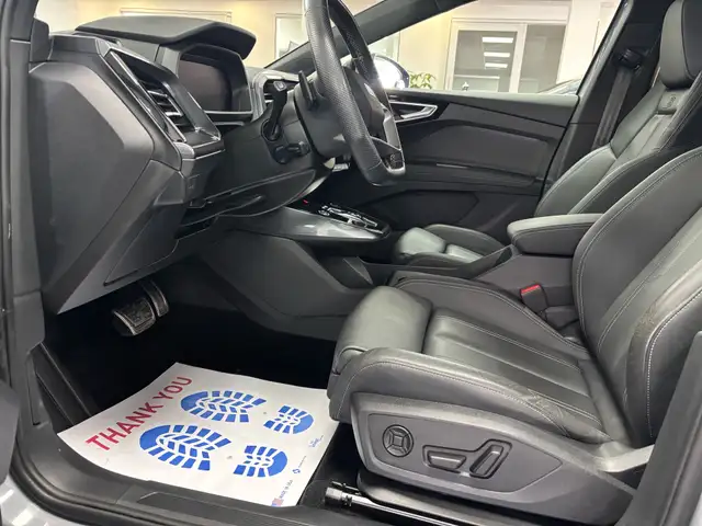 2024 Audi Q4 e-tron 50 quattro S Line - Photo 11