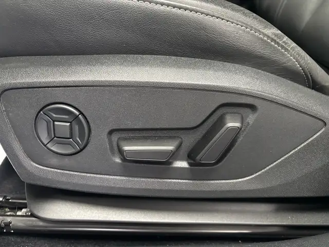 2024 Audi Q4 e-tron 50 quattro S Line - Photo 12
