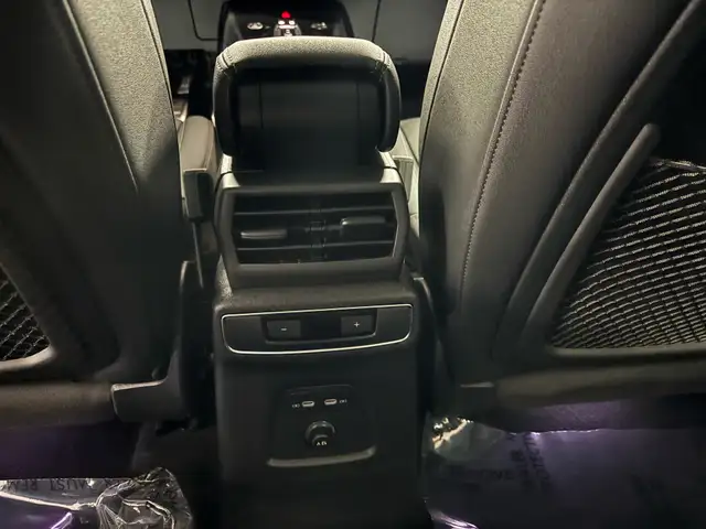 2024 Audi Q4 e-tron 50 quattro S Line - Photo 16