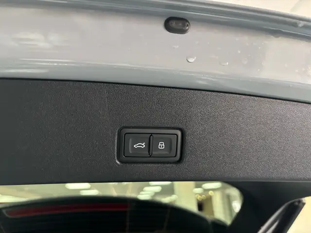 2024 Audi Q4 e-tron 50 quattro S Line - Photo 18