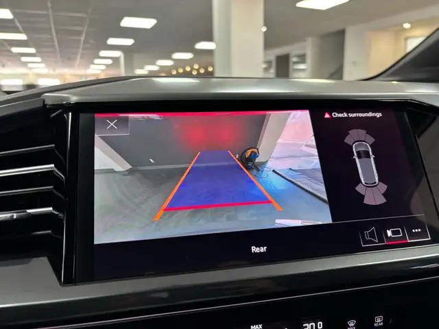 2024 Audi Q4 e-tron 50 quattro S Line - Photo 30