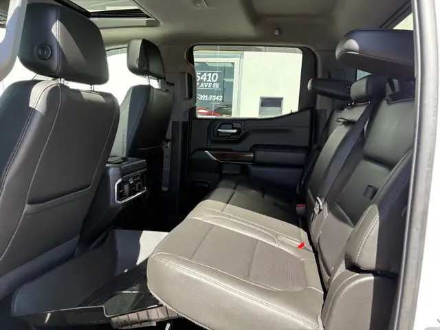 2020 GMC Sierra 1500 4WD Crew Cab 157' SLT - Photo 17
