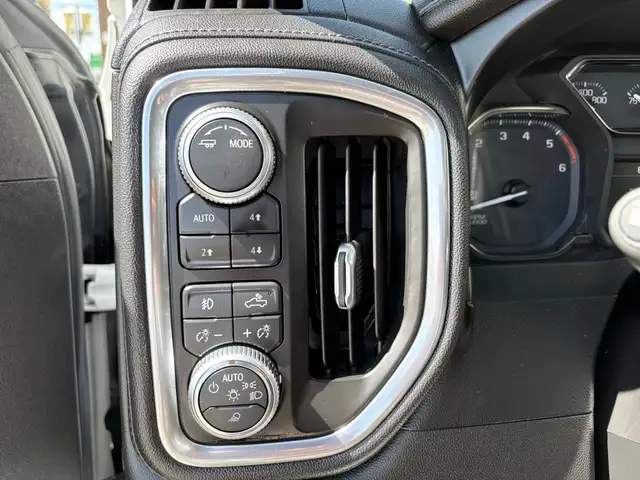 2020 GMC Sierra 1500 4WD Crew Cab 157' SLT - Photo 24