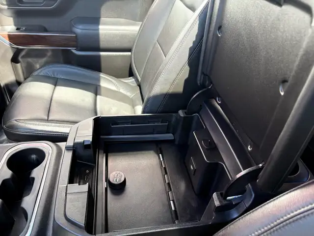 2020 GMC Sierra 1500 4WD Crew Cab 157' SLT - Photo 38