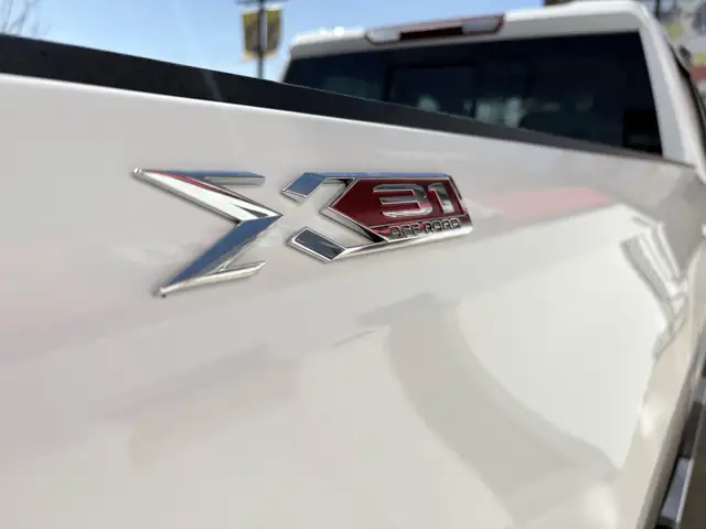 2020 GMC Sierra 1500 4WD Crew Cab 157' SLT - Photo 39