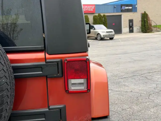 2009 Jeep Wrangler Sahara UNLIMITED ONE OWNER - Photo 18