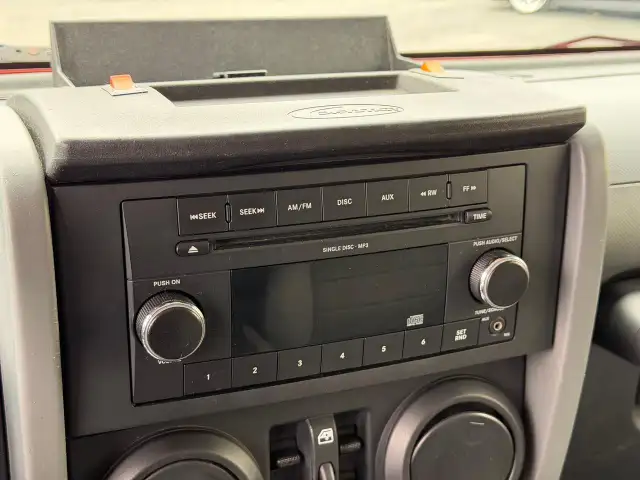 2009 Jeep Wrangler Sahara UNLIMITED ONE OWNER - Photo 23