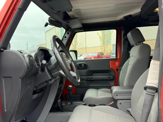 2009 Jeep Wrangler Sahara UNLIMITED ONE OWNER - Photo 27