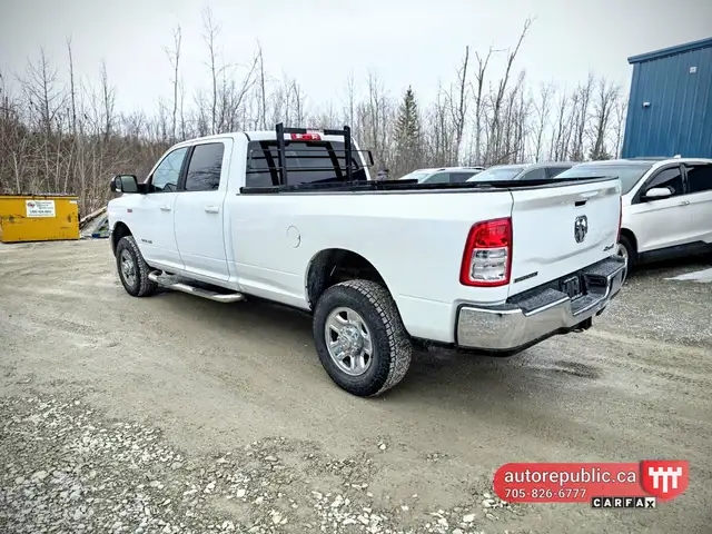 2021 Ram 2500 Big Horn 6.4L V8 Hemi Gas 4x4 8ft box, 6 seater Ce - Photo 3