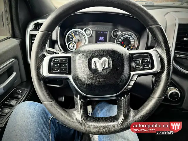 2021 Ram 2500 Big Horn 6.4L V8 Hemi Gas 4x4 8ft box, 6 seater Ce - Photo 4