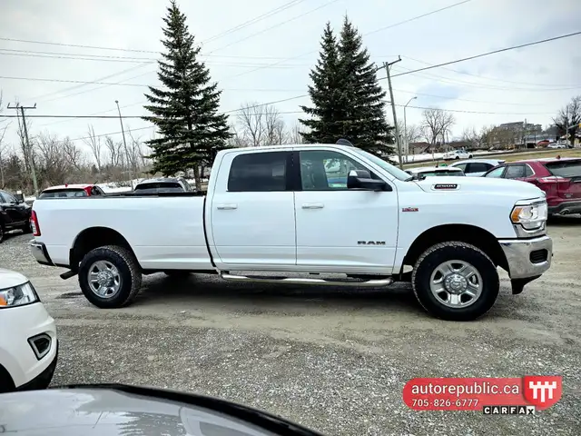 2021 Ram 2500 Big Horn 6.4L V8 Hemi Gas 4x4 8ft box, 6 seater Ce - Photo 16