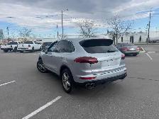 2017 Porsche Cayenne S AWD LEATHER PAN/ROOF NAVI B/SPOT L/ASSIST - Photo 4