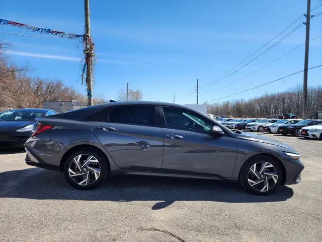 2025 HYUNDAI ELANTRA SEL SPORT - Photo 9