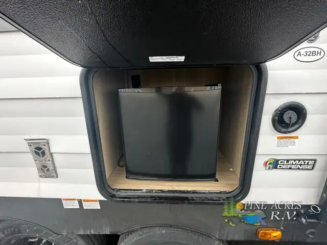 2025 Cruiser Avenir A-32BH SOLDSOLD Bunk House - Photo 4