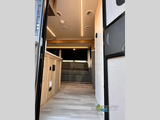 2025 Cruiser Avenir A-32BH SOLDSOLD Bunk House - Photo 8