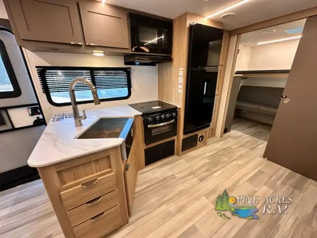 2025 Cruiser Avenir A-32BH SOLDSOLD Bunk House - Photo 13