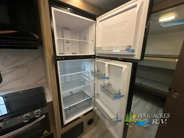 2025 Cruiser Avenir A-32BH SOLDSOLD Bunk House - Photo 16