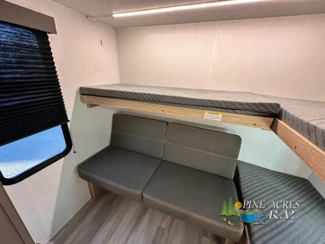 2025 Cruiser Avenir A-32BH SOLDSOLD Bunk House - Photo 22