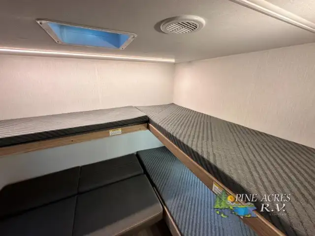 2025 Cruiser Avenir A-32BH SOLDSOLD Bunk House - Photo 26