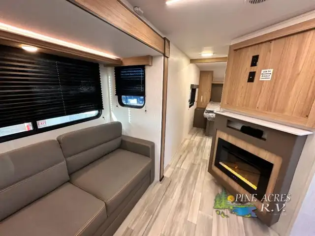 2025 Cruiser Avenir A-32BH SOLDSOLD Bunk House - Photo 29