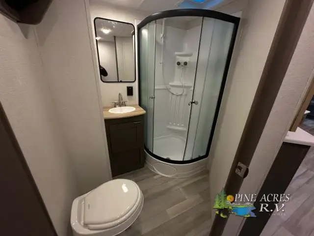 2025 Cruiser Avenir A-32BH SOLDSOLD Bunk House - Photo 35