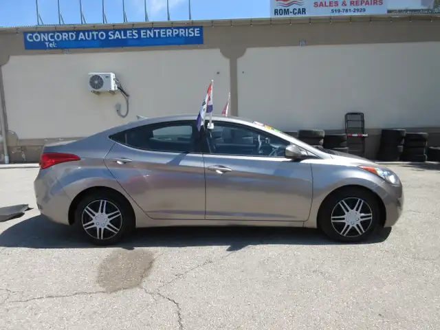 2013 Hyundai Elantra GL - Photo 5