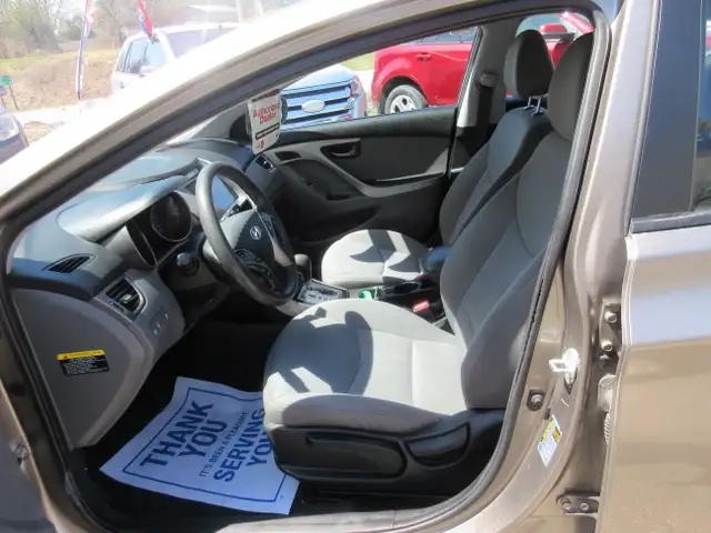 2013 Hyundai Elantra GL - Photo 11