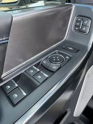 2026 Ford F-350 PLATINUM w/FX4, 5th WHL PREP, MNRF & 2KW PRO PWR - Photo 10