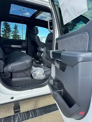 2026 Ford F-350 PLATINUM w/FX4, 5th WHL PREP, MNRF & 2KW PRO PWR - Photo 18