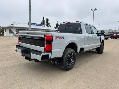 2026 Ford F-350 PLATINUM w/FX4, 5th WHL PREP, MNRF & 2KW PRO PWR - Photo 3