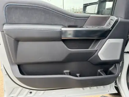 2026 Ford F-350 PLATINUM w/FX4, 5th WHL PREP, MNRF & 2KW PRO PWR - Photo 9