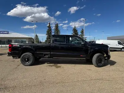 2026 Ford F-350 PLATINUM w/FX4, 5th WHL PREP, MNRF & 2KW PRO PWR - Photo 2