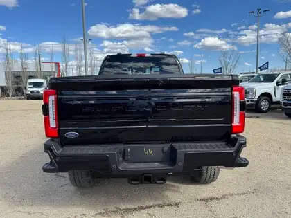 2026 Ford F-350 PLATINUM w/FX4, 5th WHL PREP, MNRF & 2KW PRO PWR - Photo 4