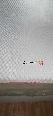 sur matelas dormeo double