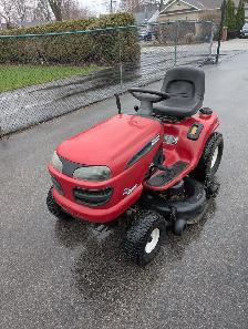 RIDING LAWN MOWER.  Craftsman, 22 horse, 42 inch cut.  Works gre